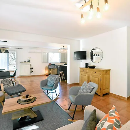 Holiday home 3 Bedroom Beautiful In *