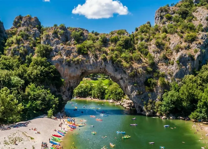 3 Bedroom Beautiful In Barjac